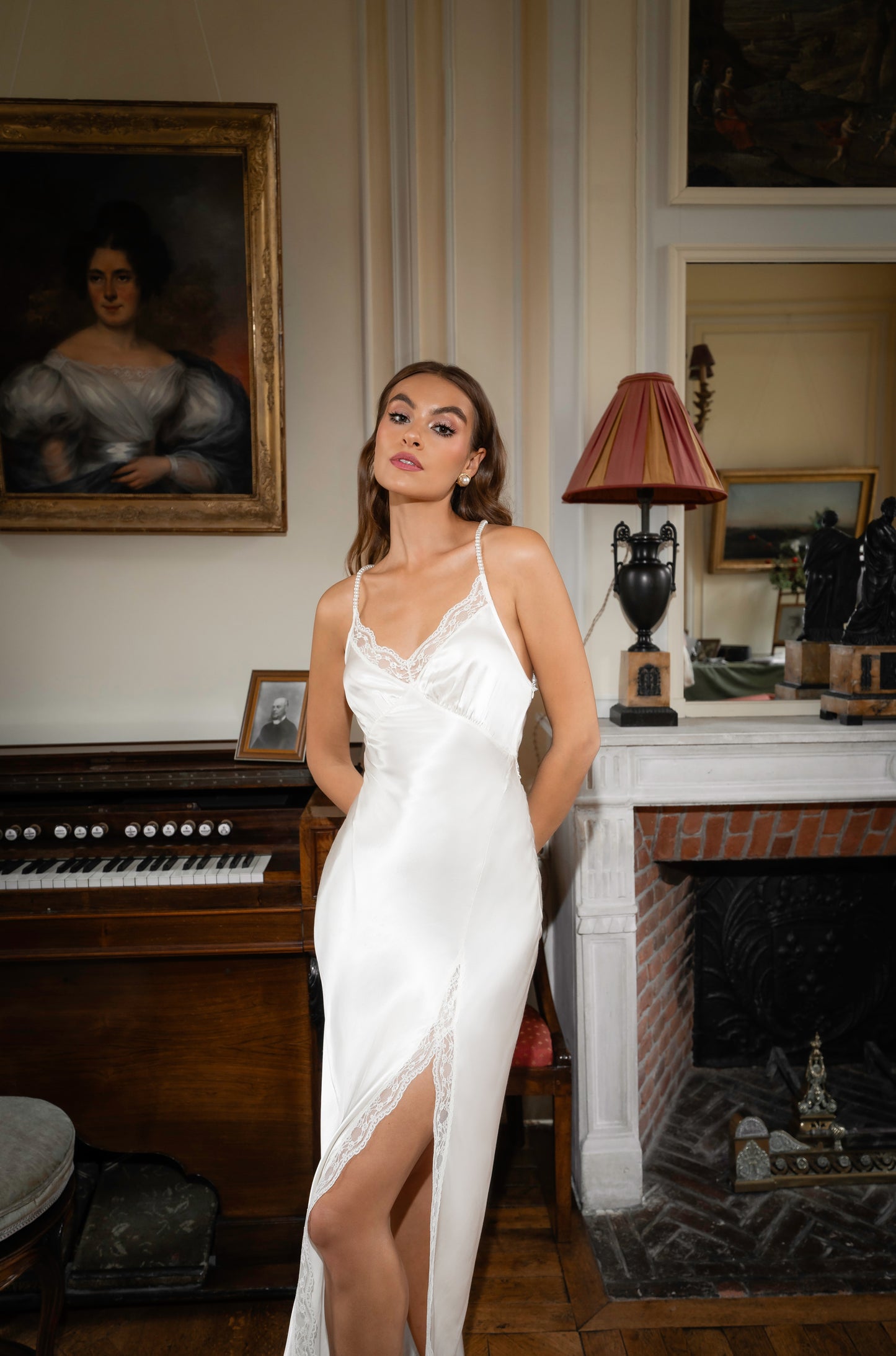 White dress "Angel"