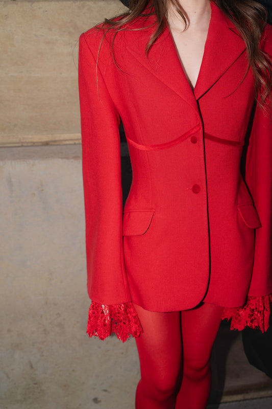 JACKET - DRAMA IN RED